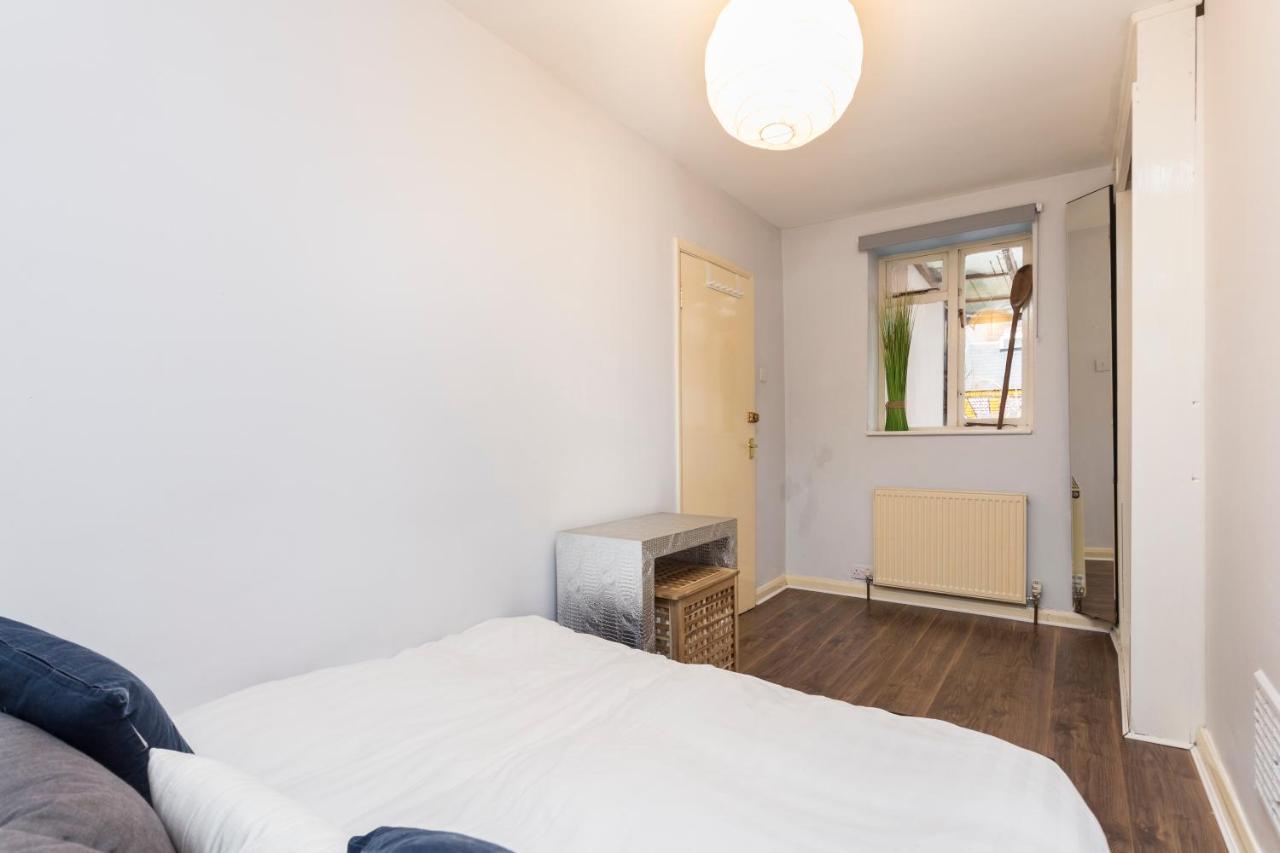 Modernised Apartments 1 And 2 Bedrooms Option Terrace And Balcony High Street 런던 외부 사진