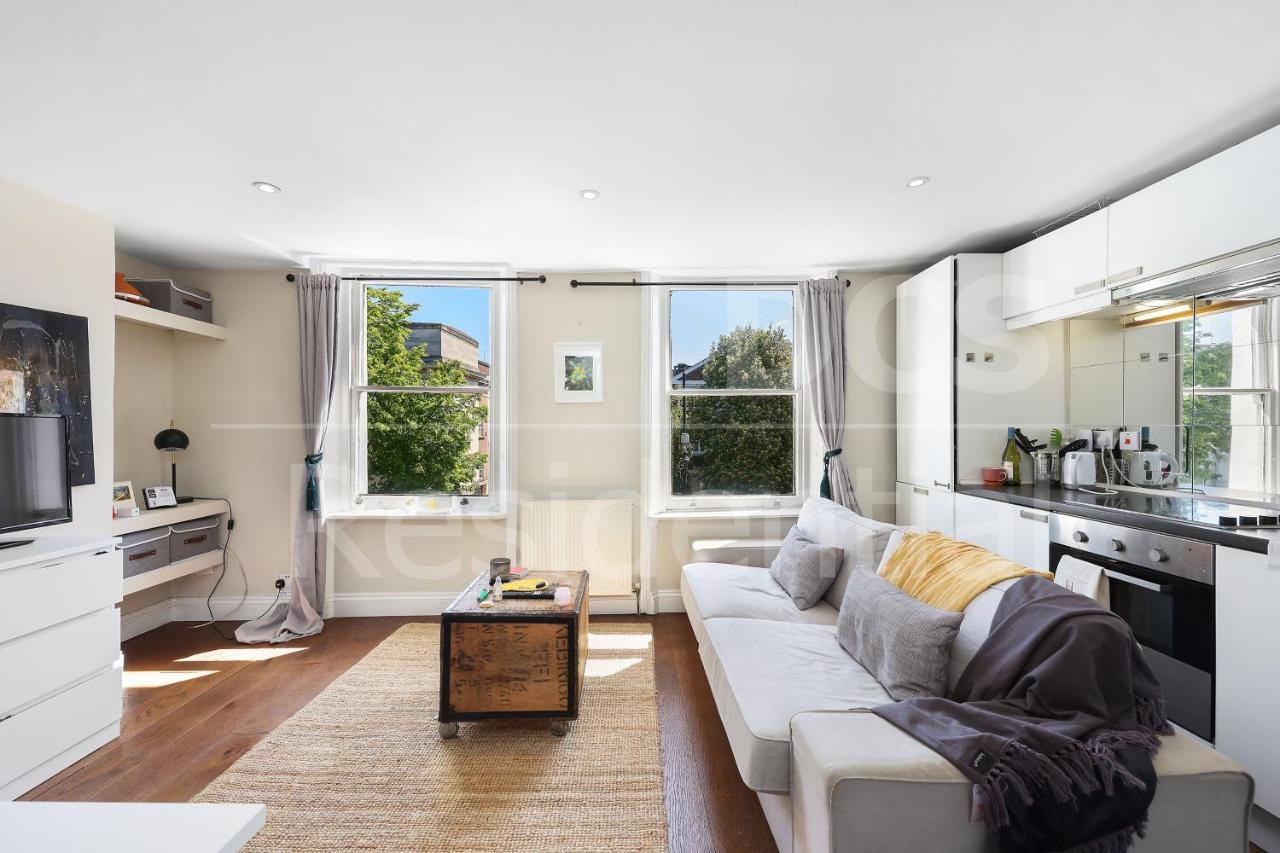 Modernised Apartments 1 And 2 Bedrooms Option Terrace And Balcony High Street 런던 외부 사진