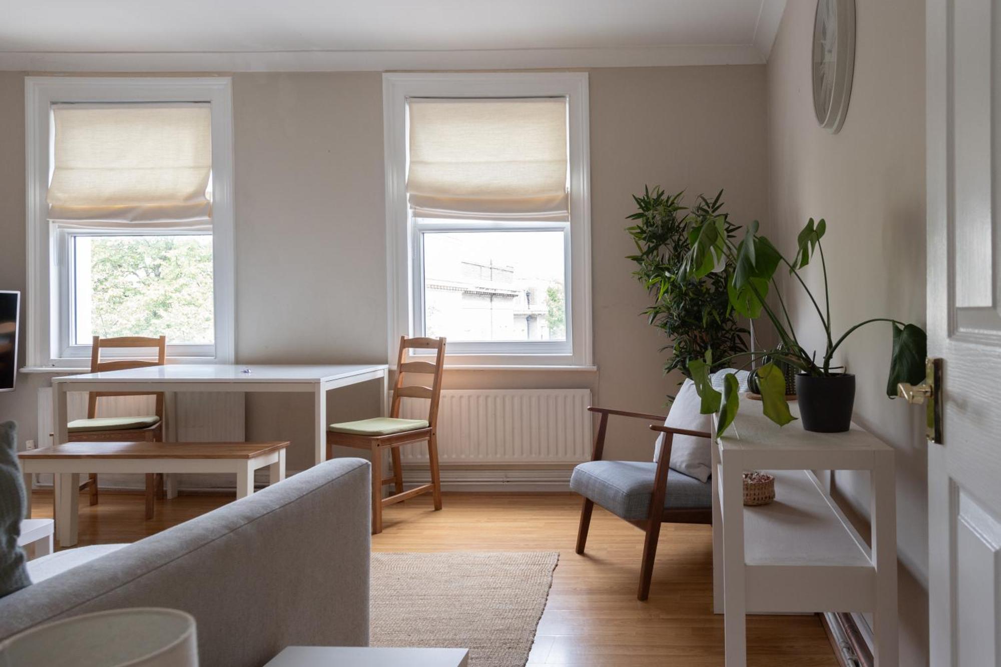 Modernised Apartments 1 And 2 Bedrooms Option Terrace And Balcony High Street 런던 외부 사진