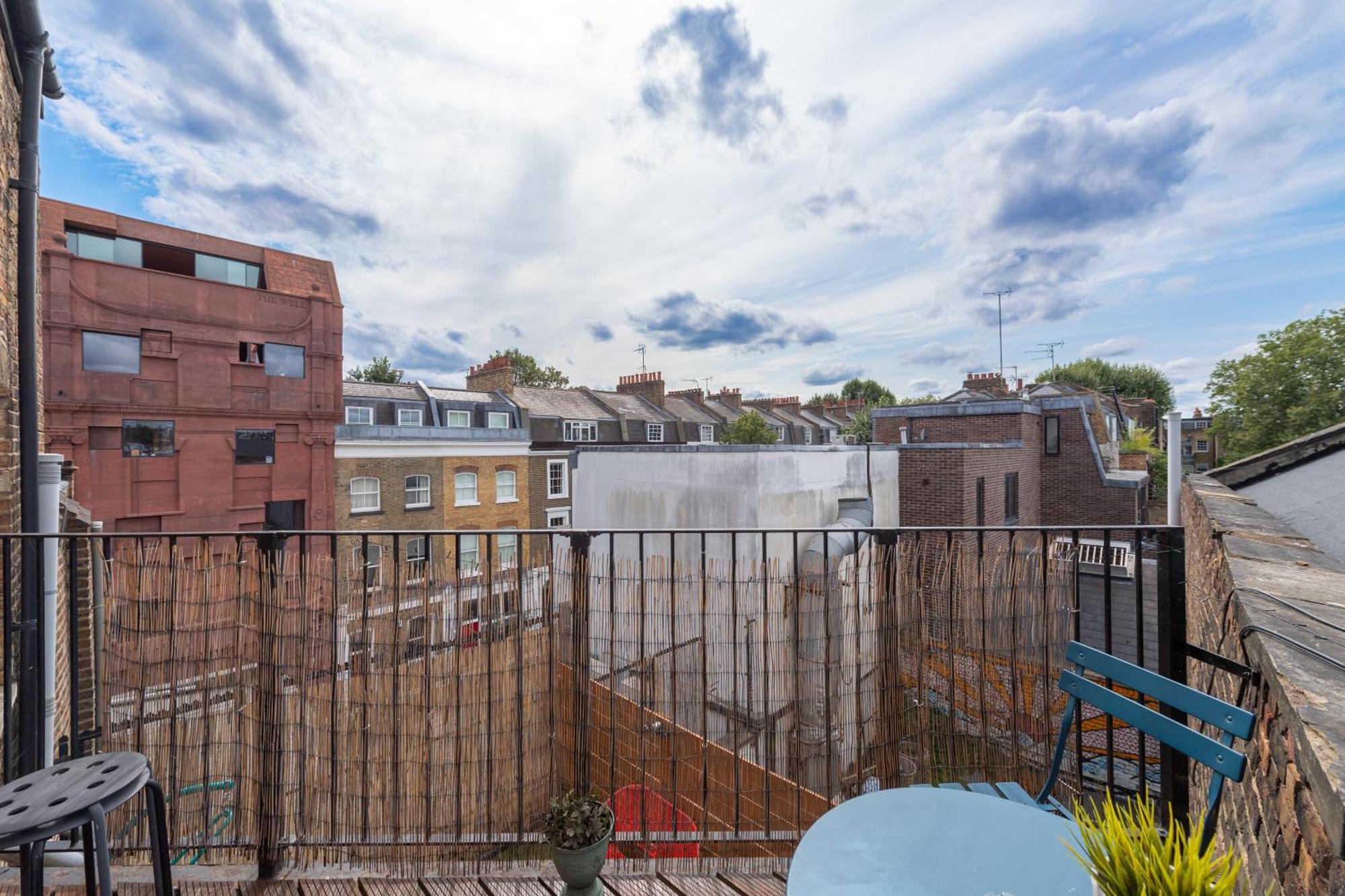 Modernised Apartments 1 And 2 Bedrooms Option Terrace And Balcony High Street 런던 외부 사진