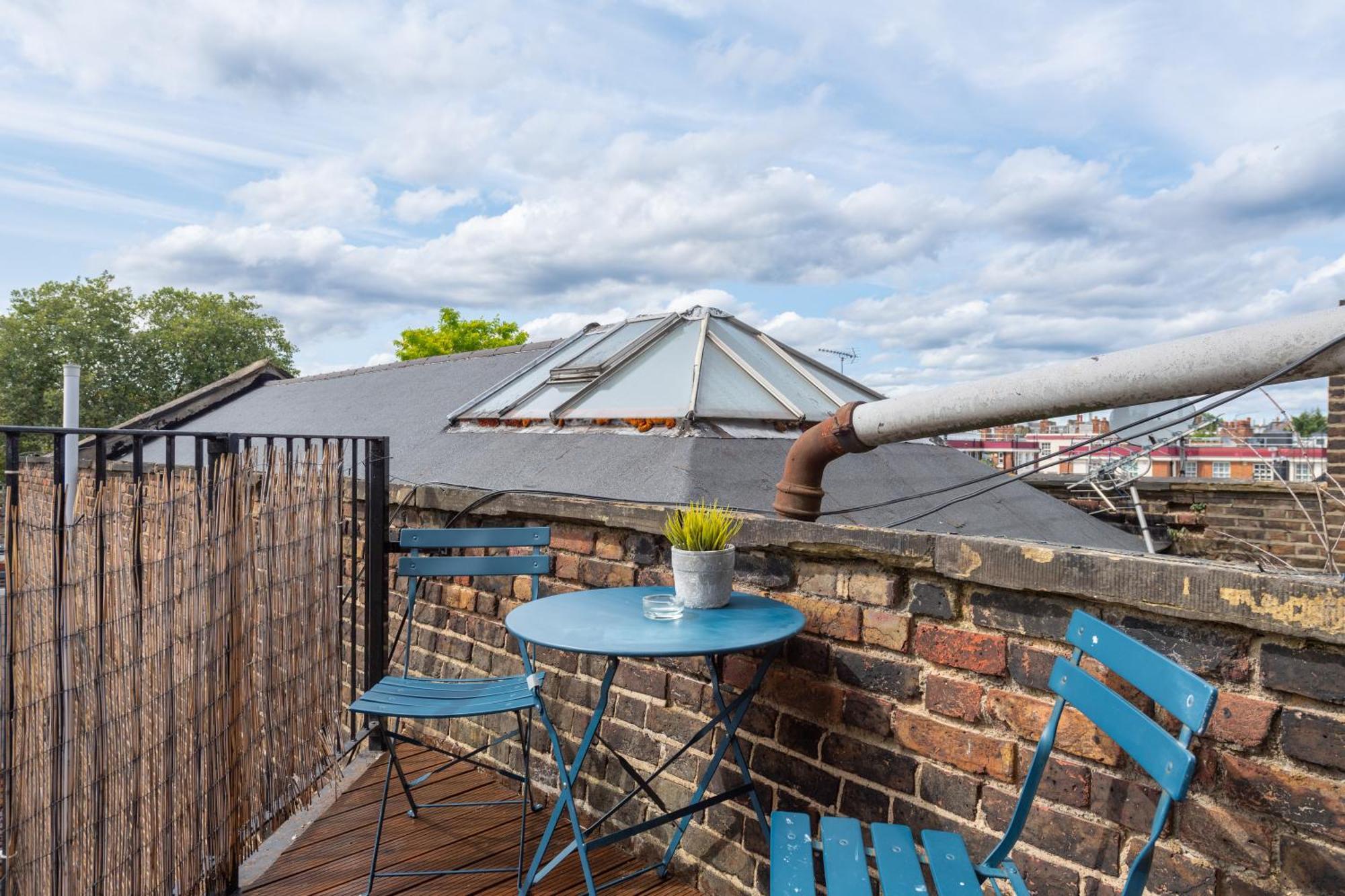 Modernised Apartments 1 And 2 Bedrooms Option Terrace And Balcony High Street 런던 외부 사진